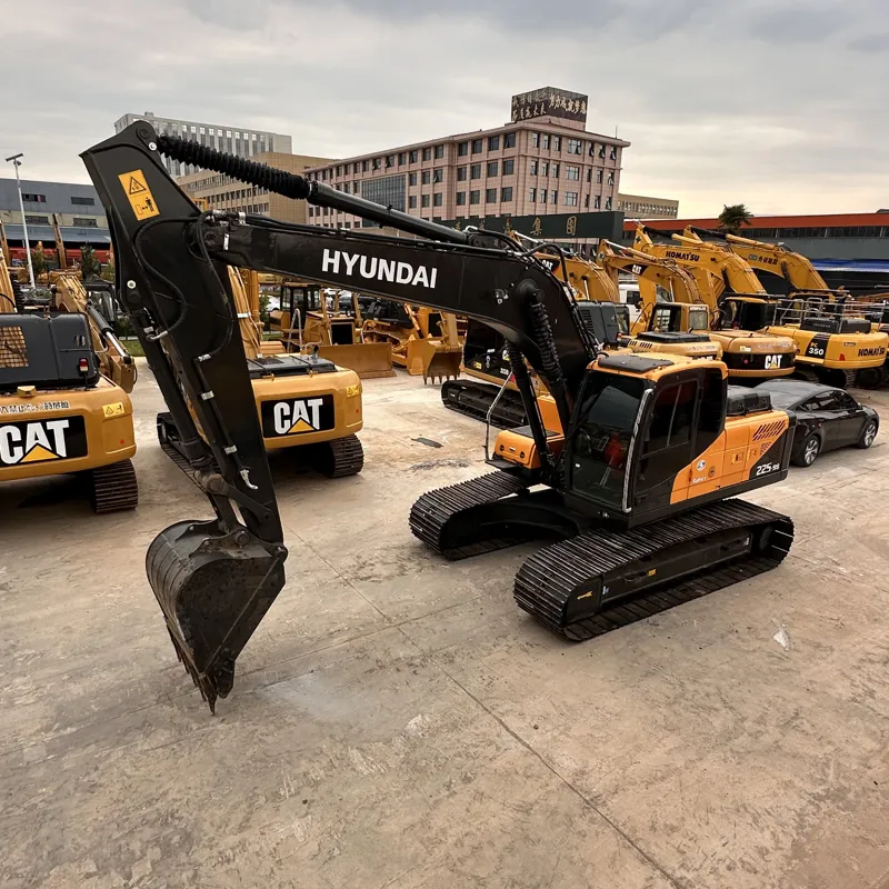Used Hyundai 225 excavator