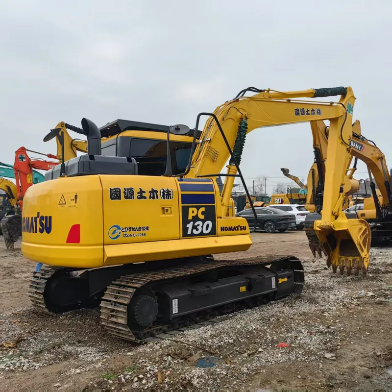 Used Комацу 130-7 Экскаватор