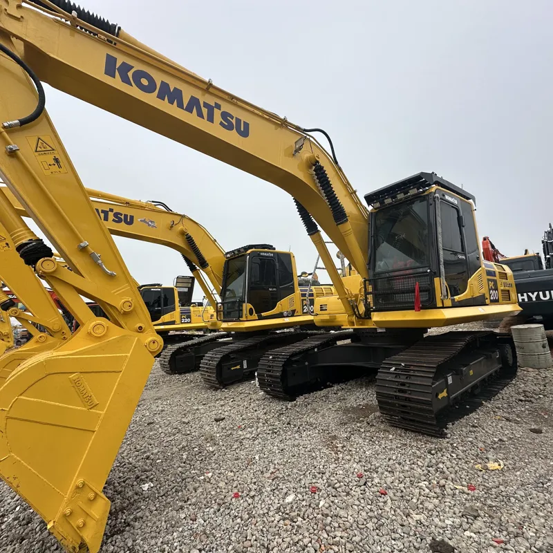 Used Комацу 200-8 excavator