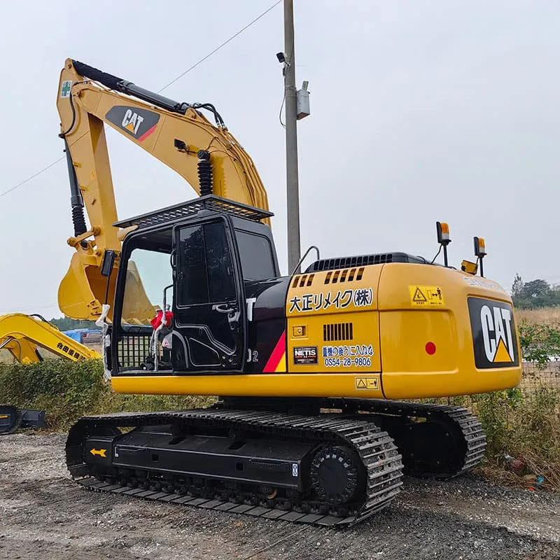 Used Caterpillar 320D2 Экскаватор