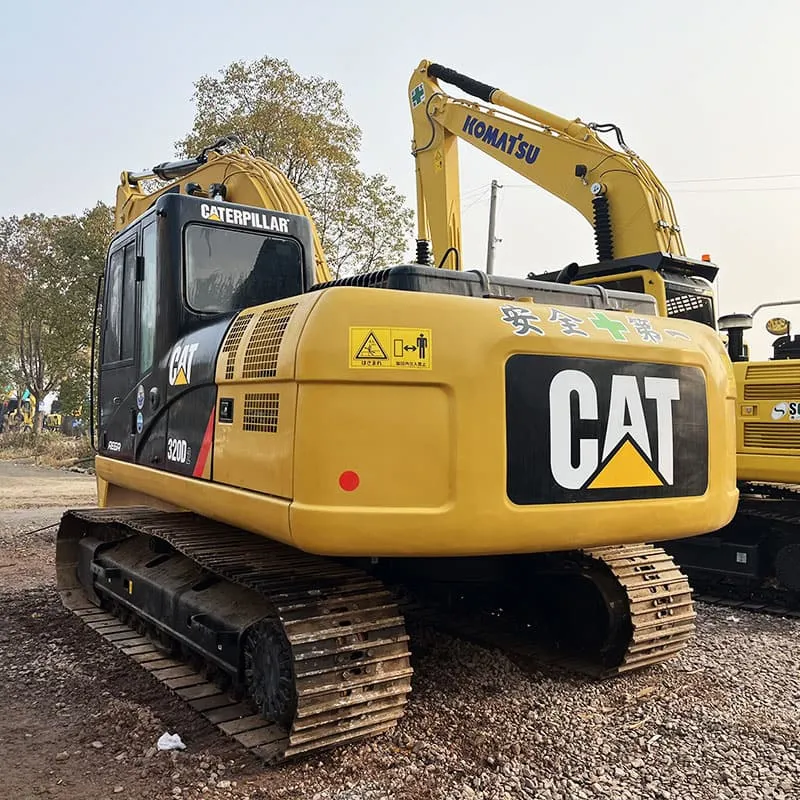 Used Caterpillar 320D2 Экскаватор