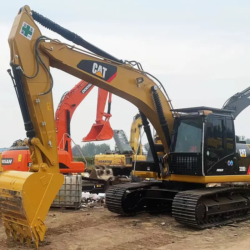 Used Caterpillar 320D2 Экскаватор