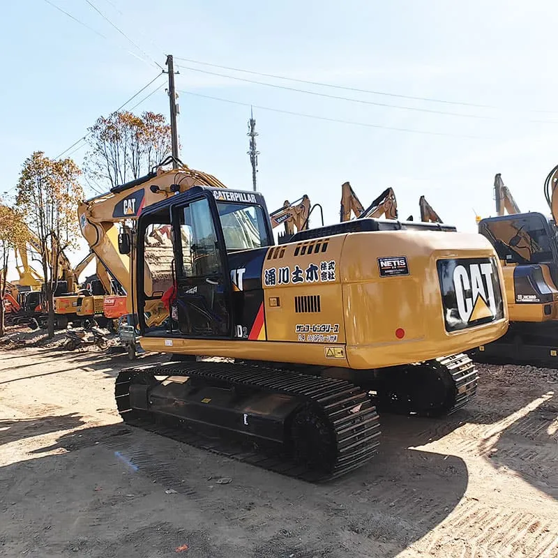 Used Caterpillar 320D2 Экскаватор