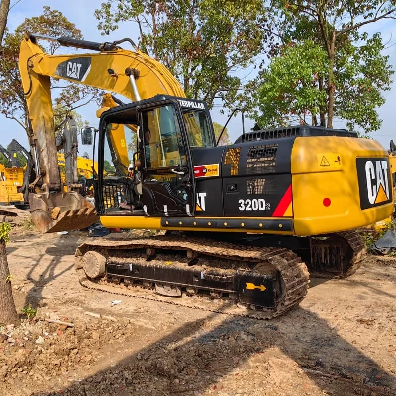 Used Caterpillar 320D2 Экскаватор