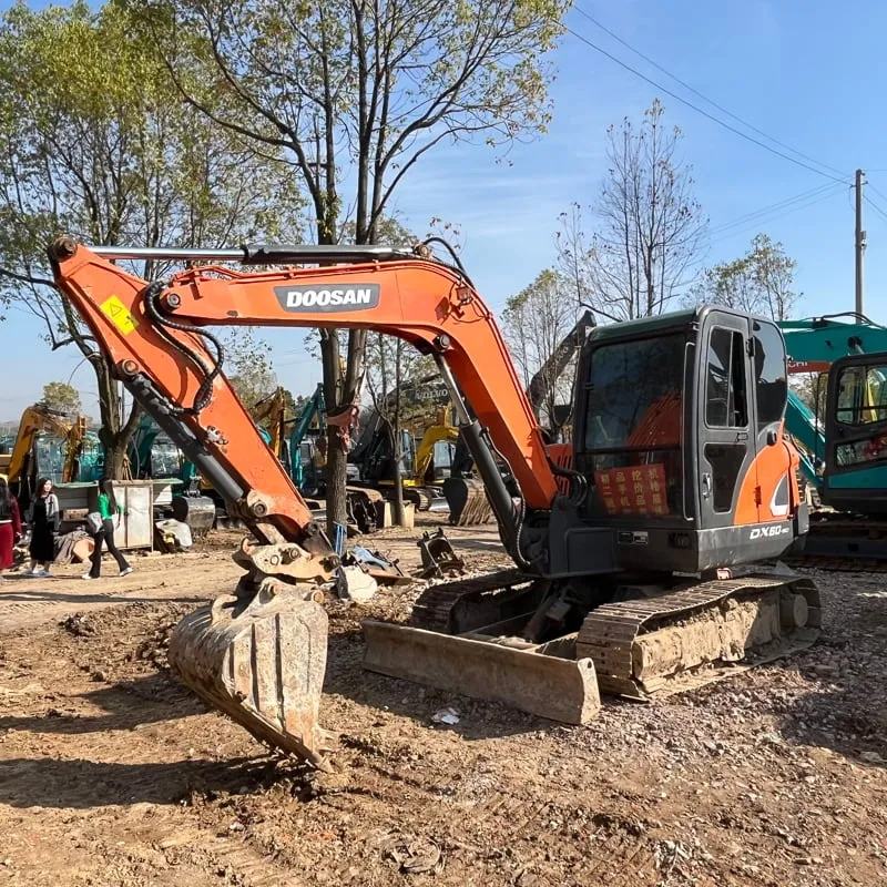 Used Doosan DX60 Экскаватор