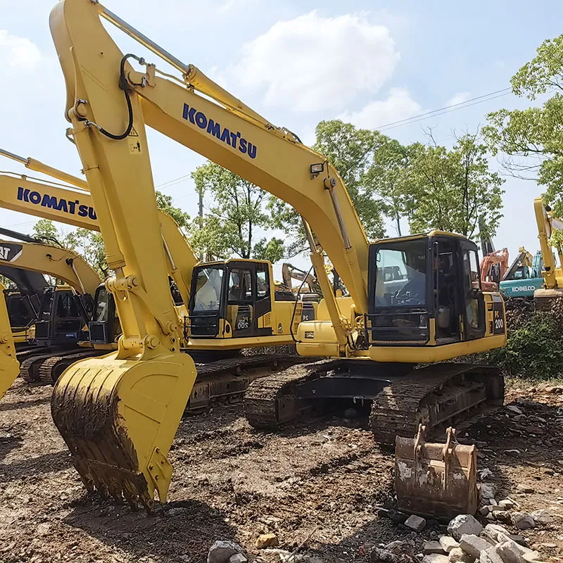 Used Комацу 200-8 Экскаватор