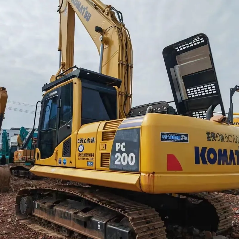 Used Комацу 200-8 Экскаватор