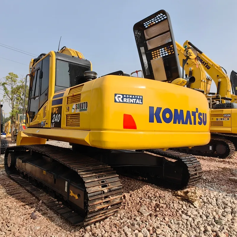 Used Комацу 240-8 Экскаватор