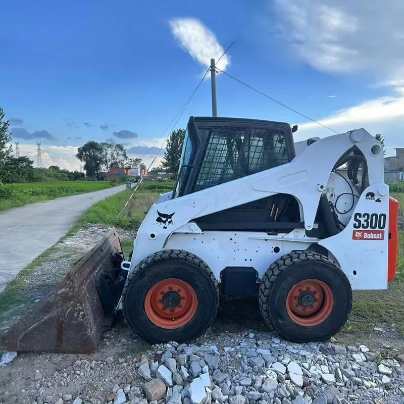 Used Bobcat S300 Погрузчик